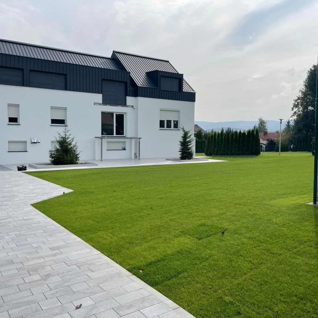 f27f85a6-f4de-4274-9aad-cf17a3933b97